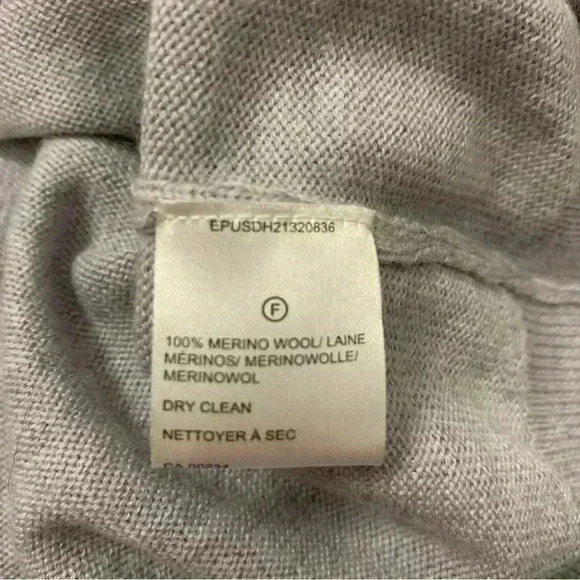 Lord & Taylor Wool V-Neck Gray Sweater Size Petite Large - Picture 5 of 5